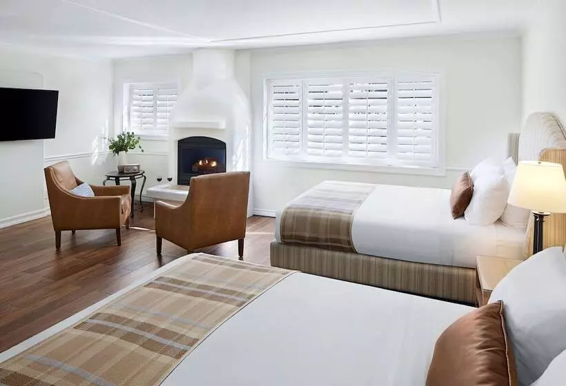 هتل Coachman's Inn, A Four Sisters Inn