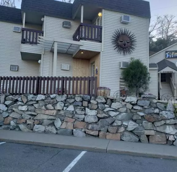 ホテル Columbia River Inn