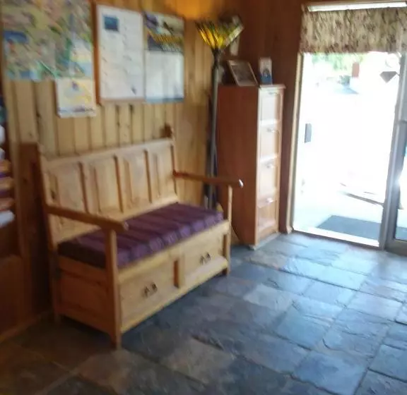 ホテル Columbia River Inn