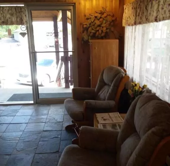 ホテル Columbia River Inn