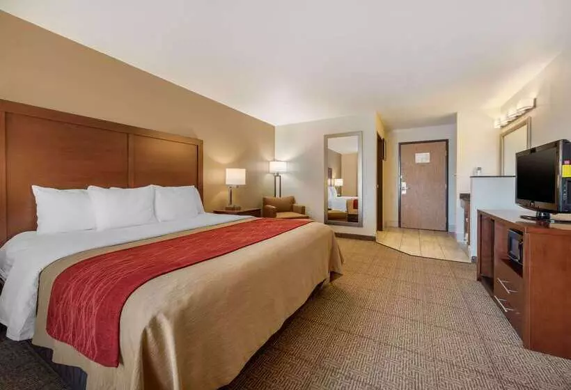 Отель Comfort Inn Limon