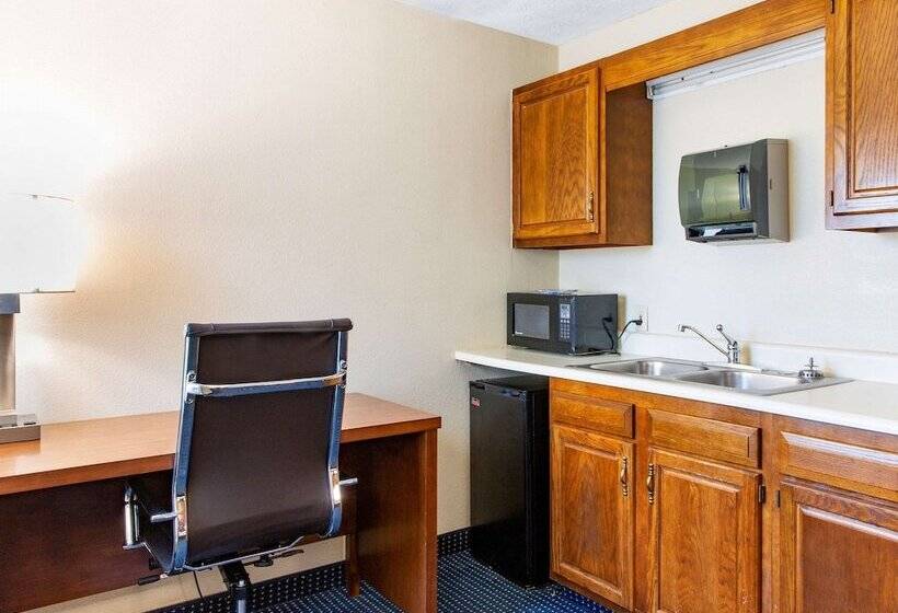 Отель Comfort Inn