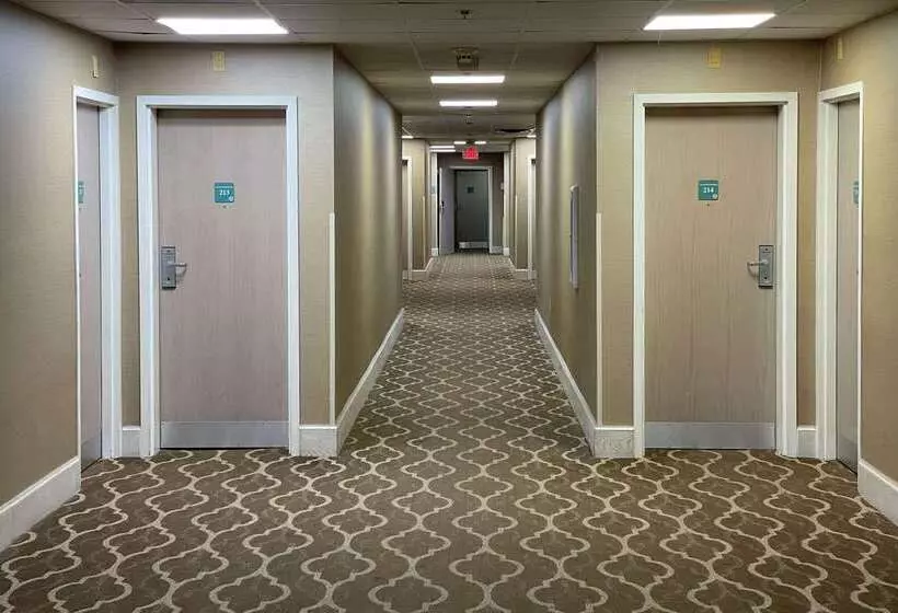 هتل Comfort Inn Pinehurst   Southern Pines