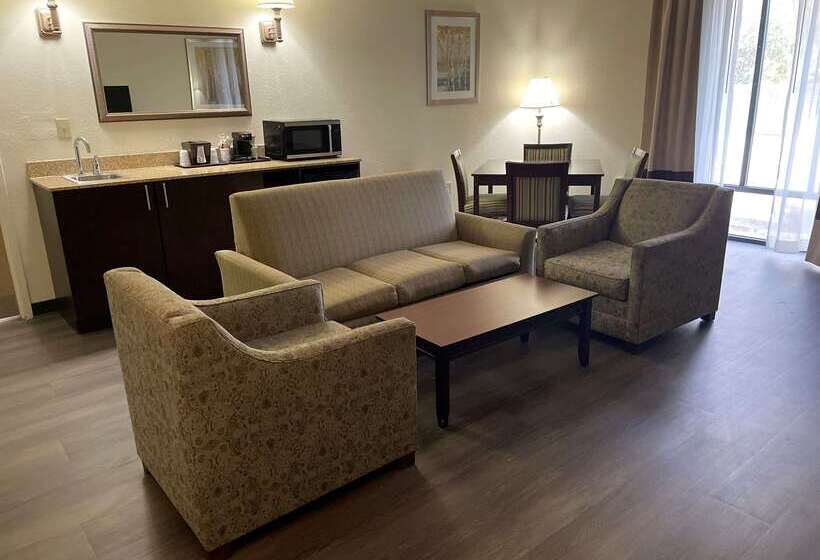 בית מלון כפרי Comfort Inn Pinehurst   Southern Pines