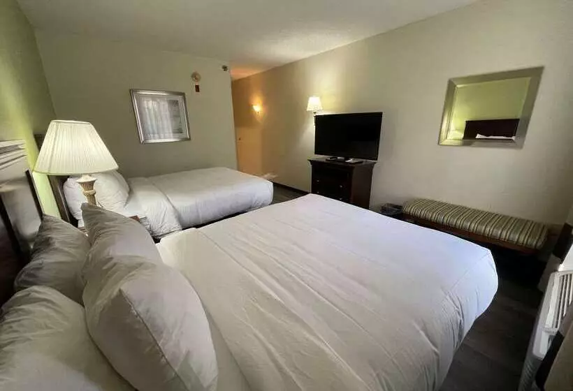 هتل Comfort Inn Pinehurst   Southern Pines