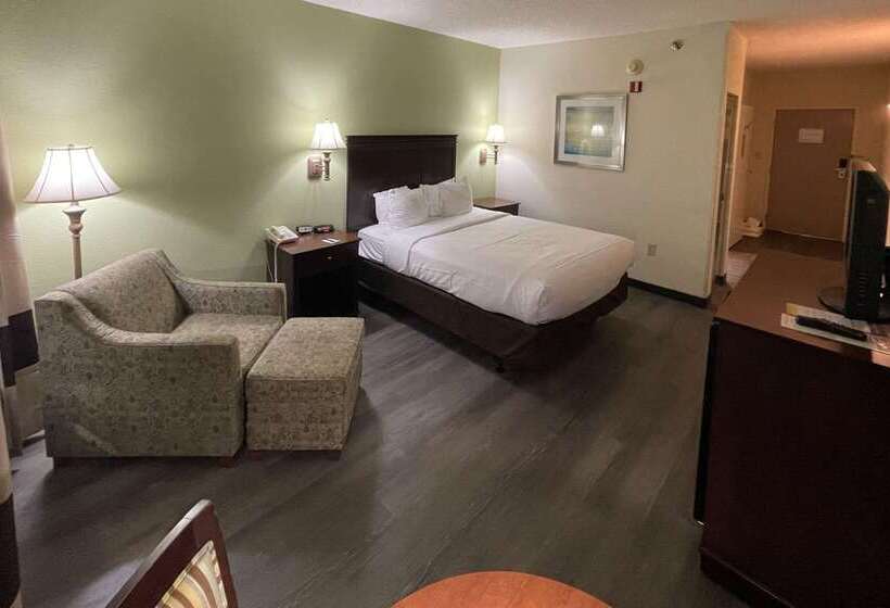 בית מלון כפרי Comfort Inn Pinehurst   Southern Pines