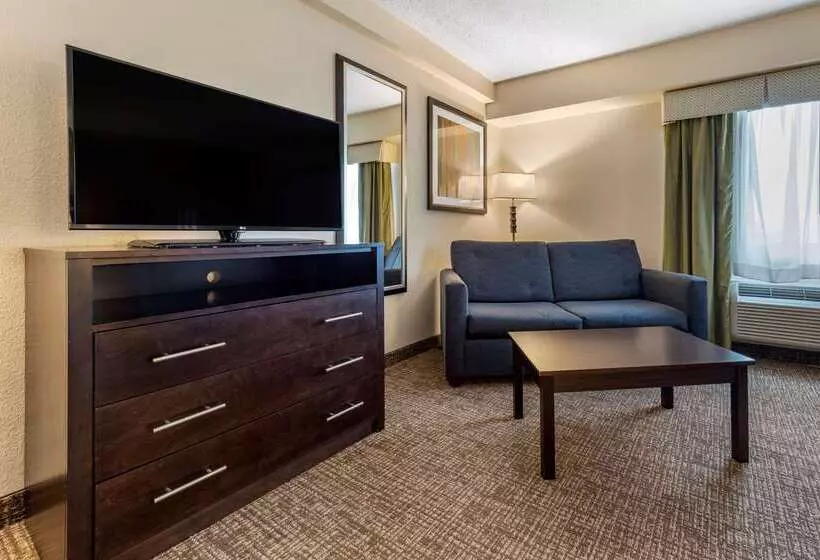 酒店 Comfort Inn & Suites Butler