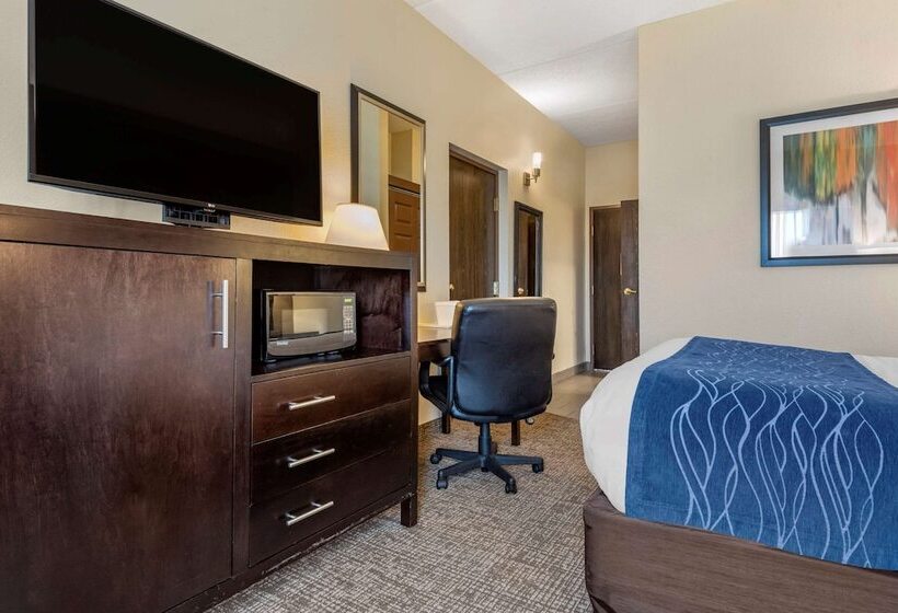 호텔 Comfort Inn & Suites Butler