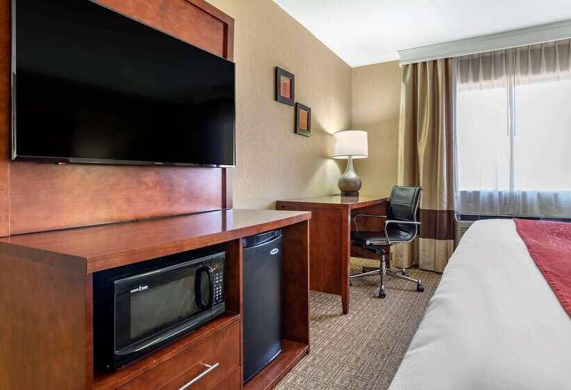 호텔 Comfort Inn & Suites Leeds I20