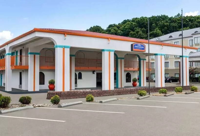 Отель Howard Johnson By Wyndham Chattanooga Lookout Mountain I 24