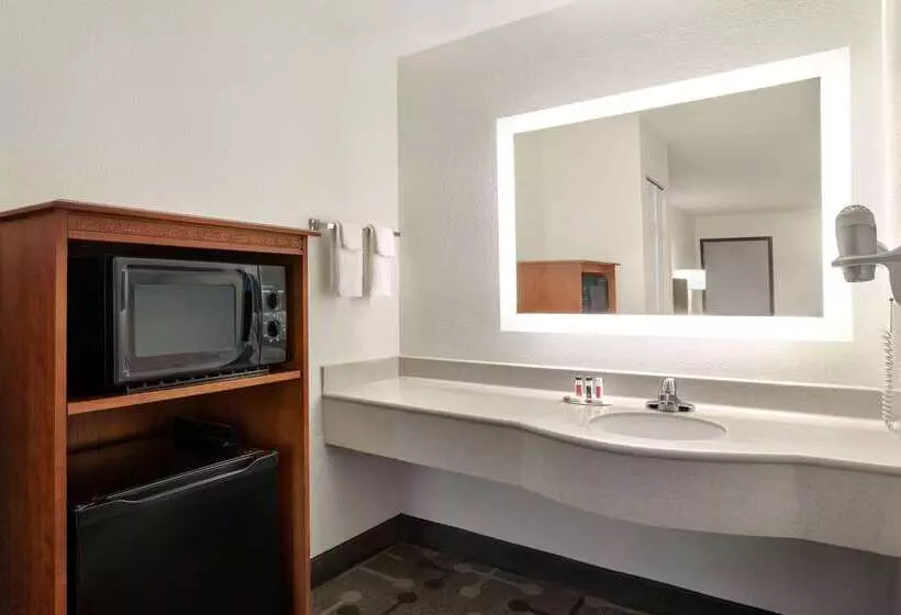 Отель Howard Johnson By Wyndham Chattanooga Lookout Mountain I 24