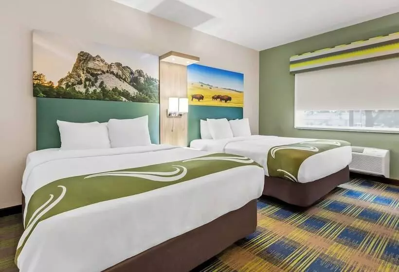 هتل Quality Inn Brookings University