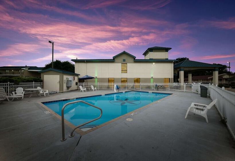 Отель Quality Inn Jacksonville Near Little Rock Air Force Base