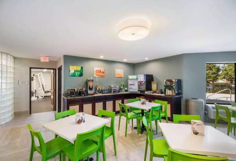 호텔 Quality Inn Near Mcas Cherry Point