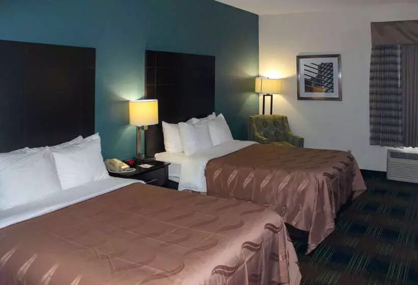 Отель Quality Inn North Vernon