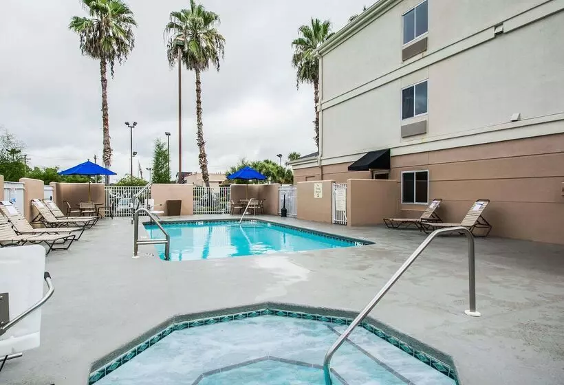 호텔 Quality Inn Plant City  Lakeland