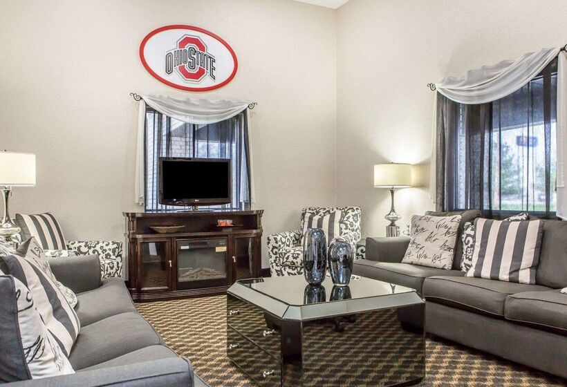 호텔 Quality Inn & Suites