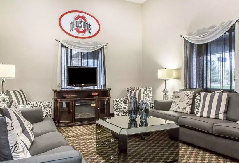 Hotel Quality Inn & Suites