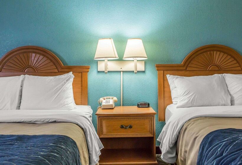 호텔 Quality Inn & Suites