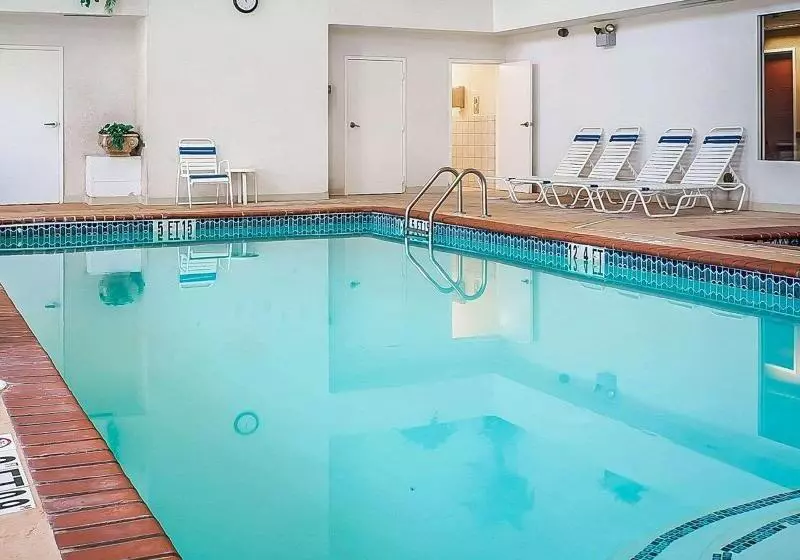 酒店 Quality Inn & Suites