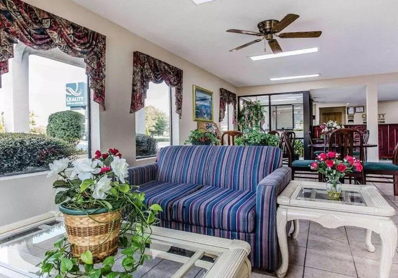 Отель Quality Inn & Suites Stockbridge Atlanta South I 75