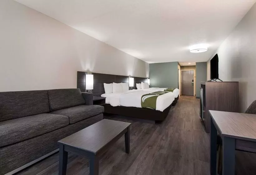 호텔 Quality Inn & Suites Wilsonville