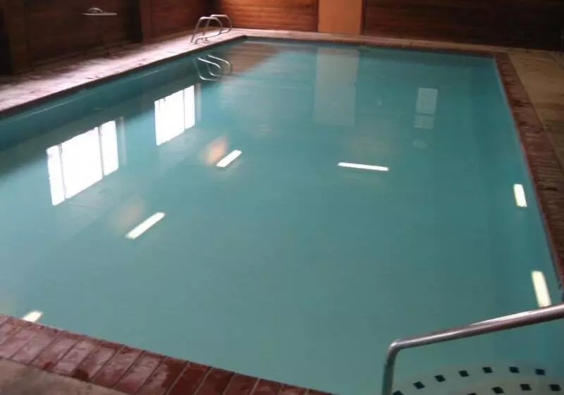 호텔 Quality Inn & Suites Wilsonville