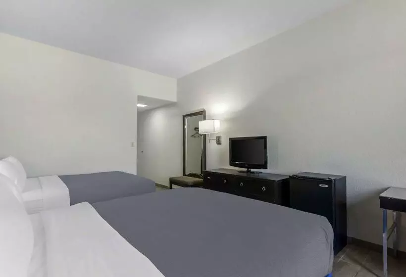 فندق Rodeway Inn