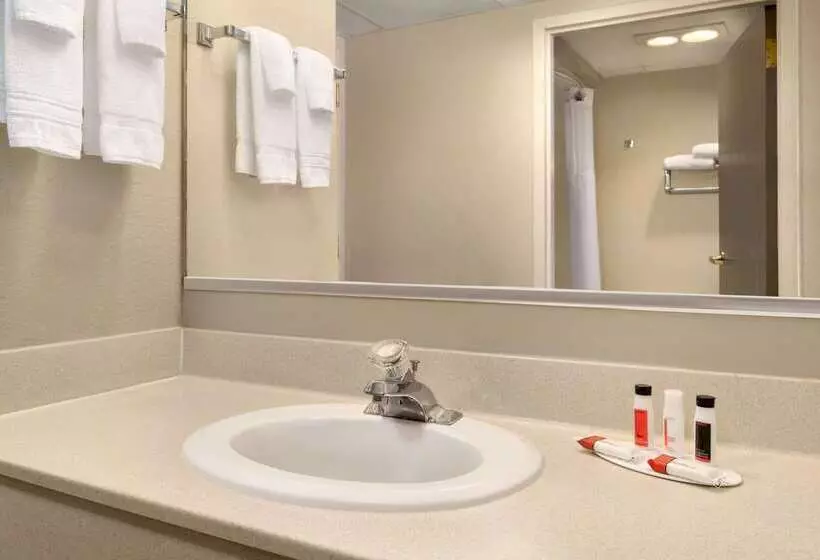 Отель Super 8 By Wyndham Chambersburg I81