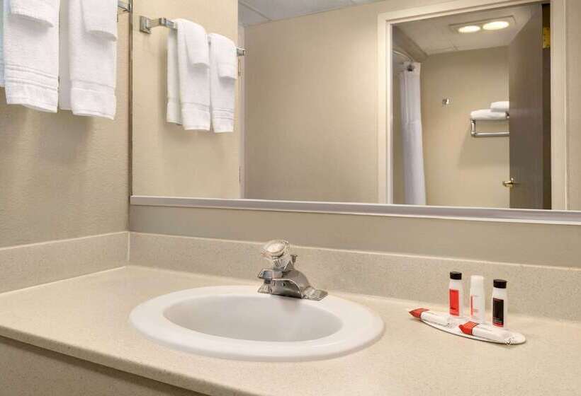 Отель Super 8 By Wyndham Chambersburg I81