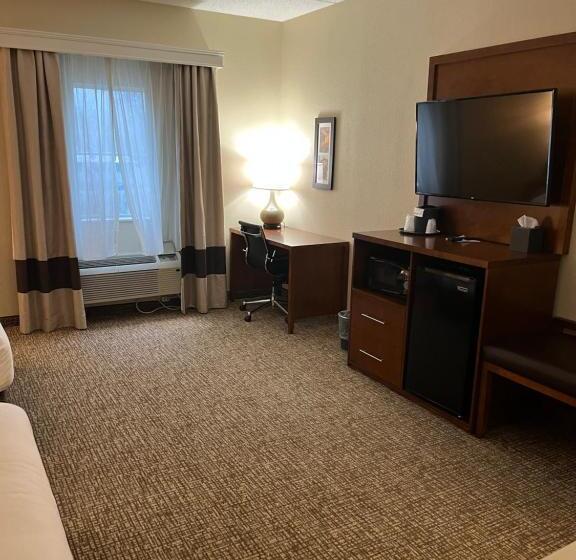 Отель Wingate By Wyndham Pittsburgh West Mifflin