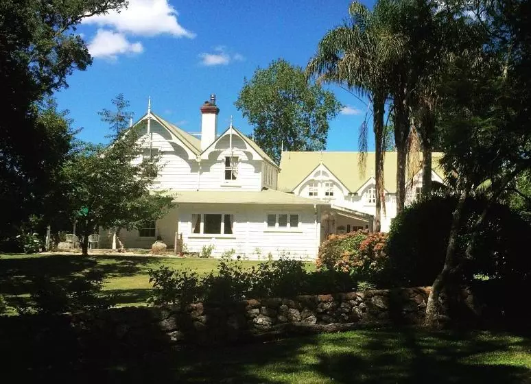 Aamiaismajoitus (B&B) Paheke Boutique Lodge