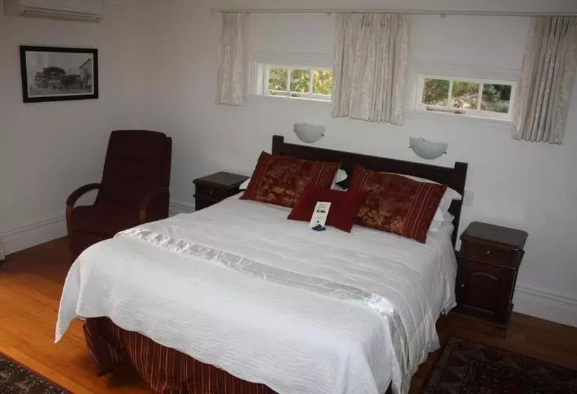 Aamiaismajoitus (B&B) Paheke Boutique Lodge