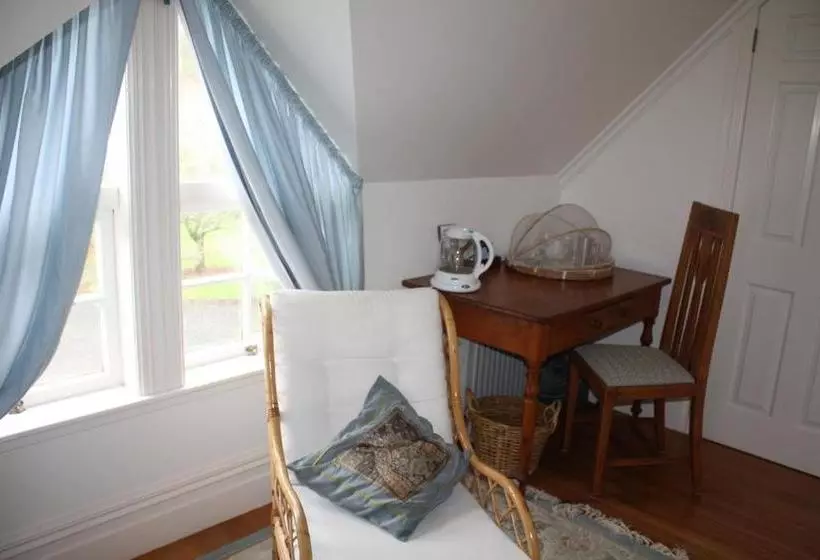 Aamiaismajoitus (B&B) Paheke Boutique Lodge