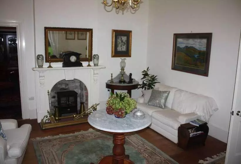 Aamiaismajoitus (B&B) Paheke Boutique Lodge