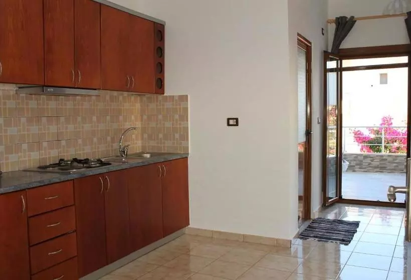 Vila Genci
