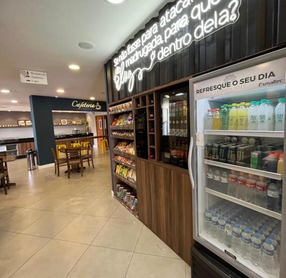 호텔 Florida Mall & Suites