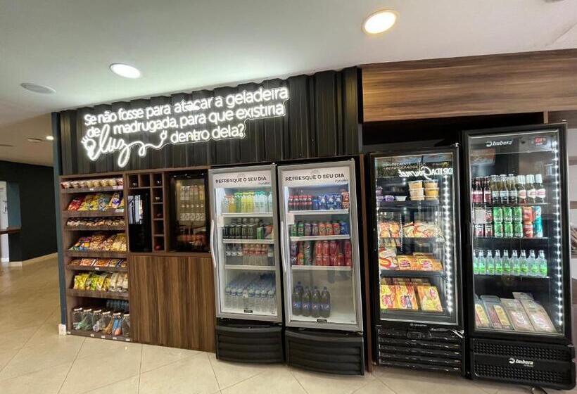 호텔 Florida Mall & Suites