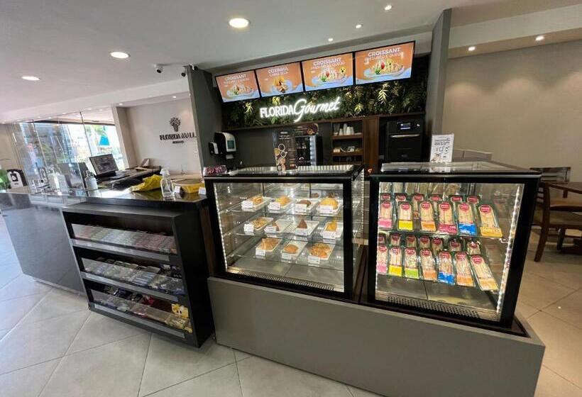 호텔 Florida Mall & Suites