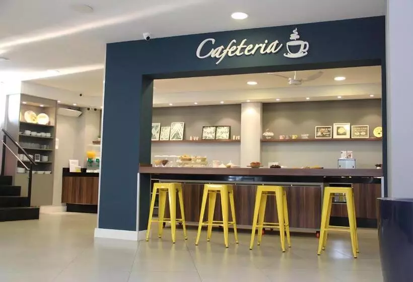 Hotelli Florida Mall & Suites