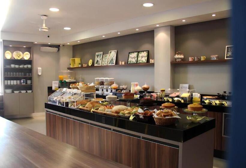 호텔 Florida Mall & Suites