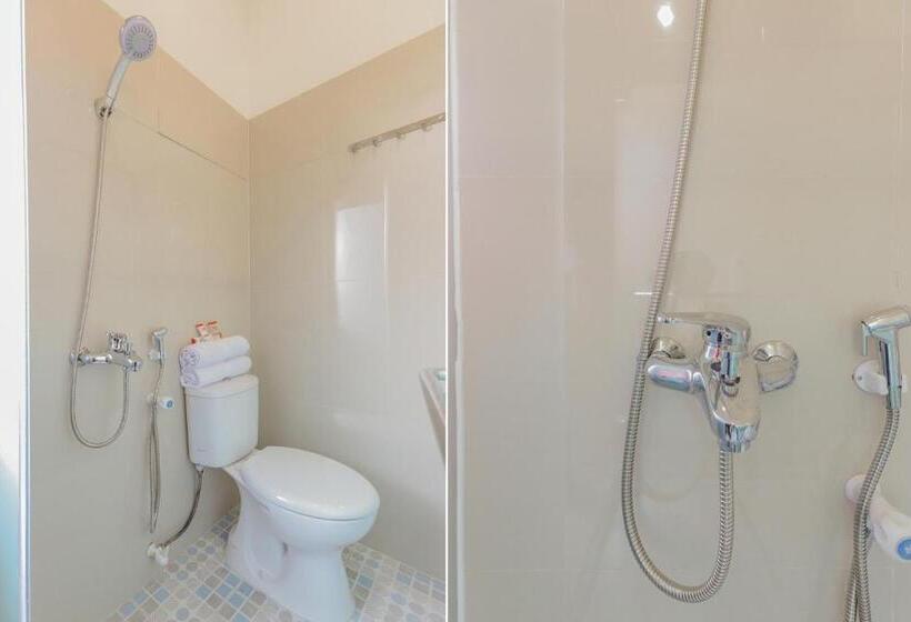 Hotel Oyo 866 Idola Residence