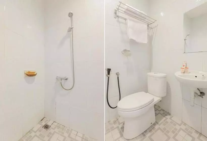 هتل Oyo 866 Idola Residence