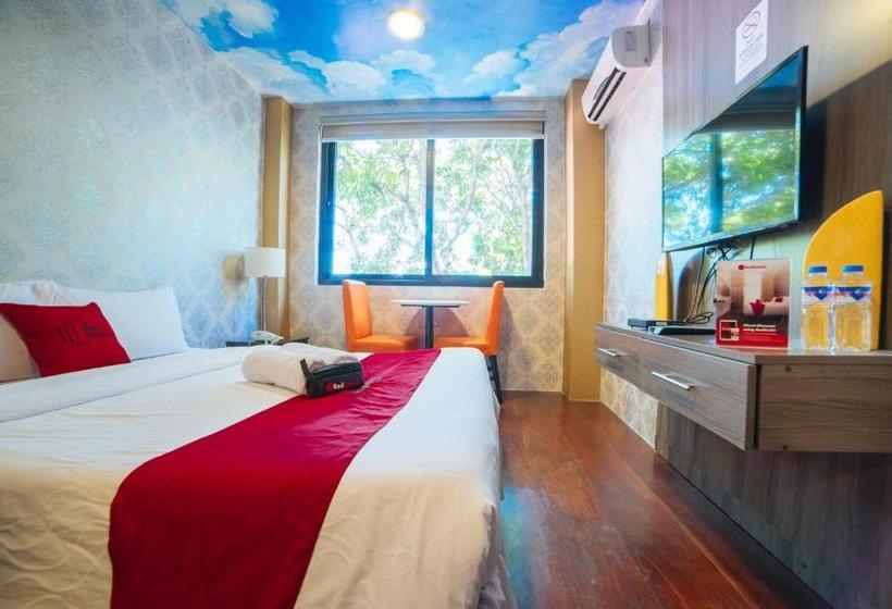 בית מלון כפרי Reddoorz Plus @ Aguirre Ave Bf Homes