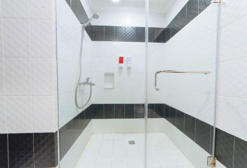 בית מלון כפרי Reddoorz Plus @ Aguirre Ave Bf Homes