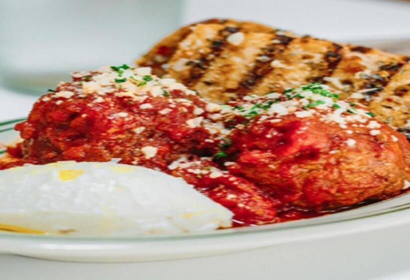 تختخواب و صبحانه The Cate House