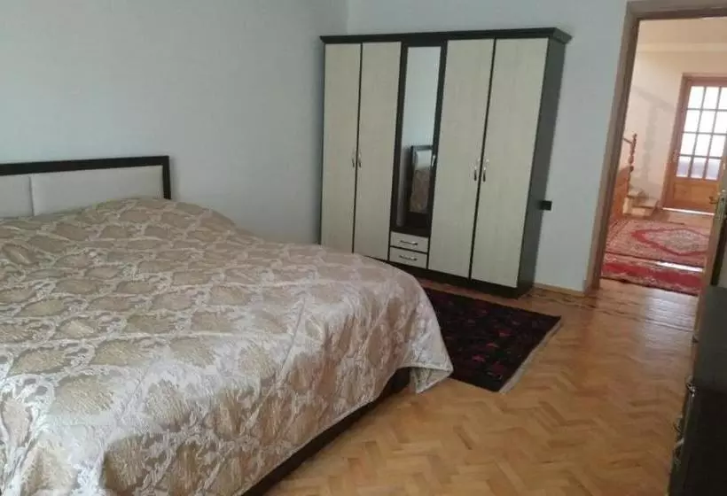 هاستل Luse Guest House
