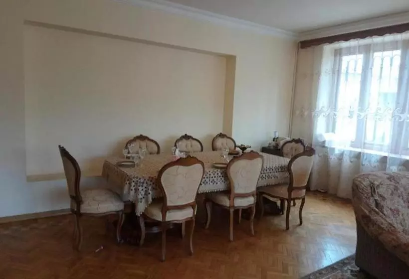 هاستل Luse Guest House