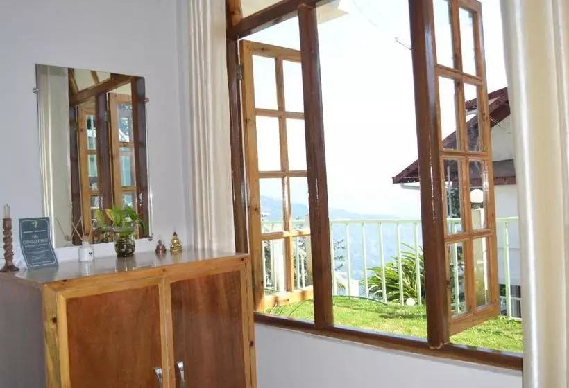 ベッドアンドブレックファースト The Gingko Eyrie