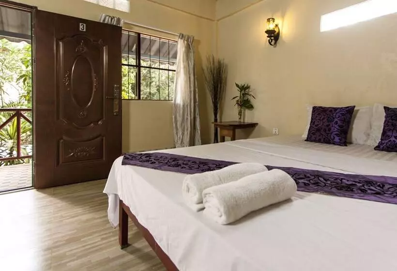 هتل Green Mango Bungalows